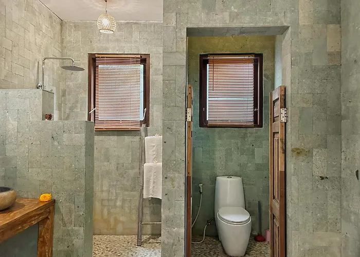 Ndaru - 4 Bedroom In Batu Bolong, Villa *