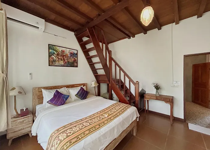 Villa Ndaru - 4 Bedroom In Batu Bolong,