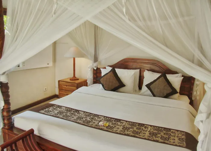 Villa Ndaru - 4 Bedroom In Batu Bolong, Canggu