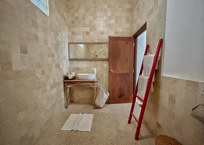Ndaru - 4 Bedroom In Batu Bolong, Canggu