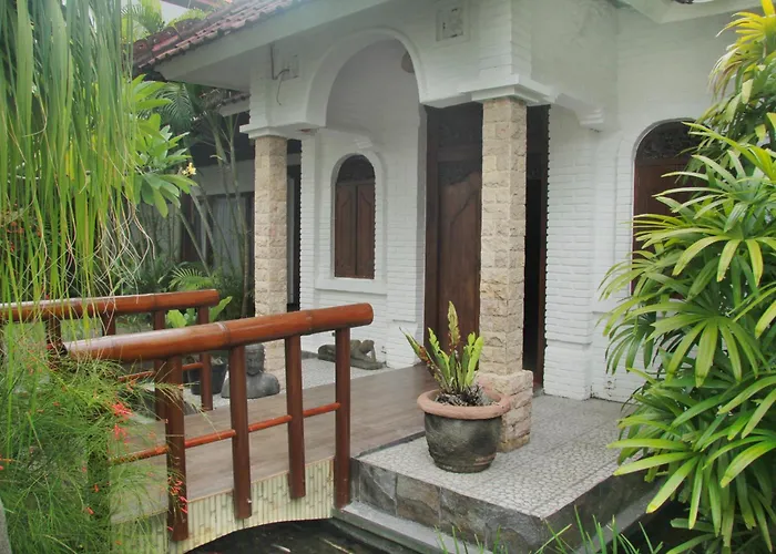 Villa Ndaru - 4 Bedroom In Batu Bolong, Canggu